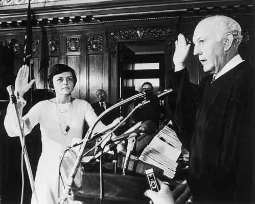 Shirley Abrahamson swearing in at the Wisconsin Supreme Court