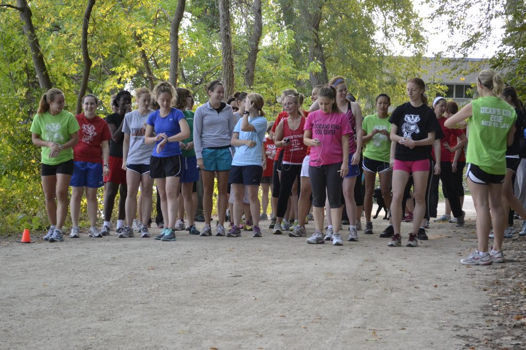 runners in line ready to start
